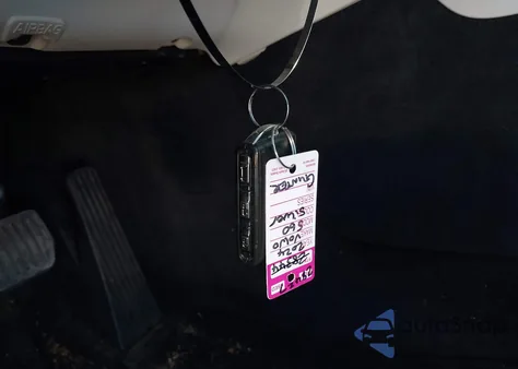 2024 Volvo S60 B5 Core Dark Theme z USA, uszkodzony, nr VIN 7JRL12FK0RG309066